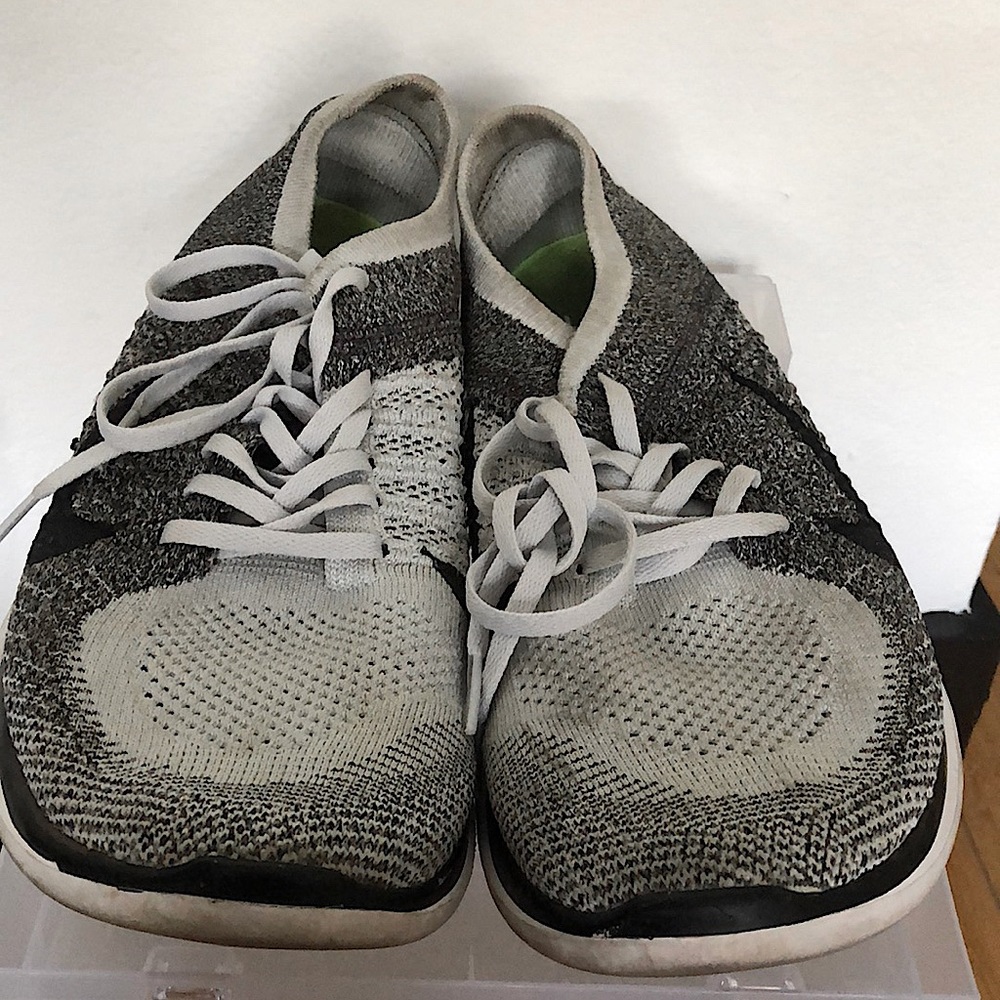 Nike Free 4.0 Flyknit Athletic Running Shoes